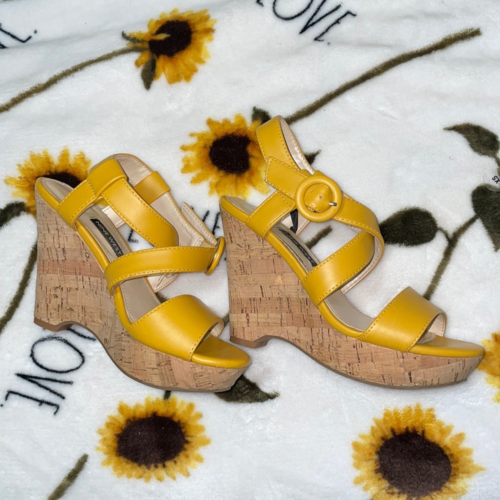 Nine West wedges 🌻